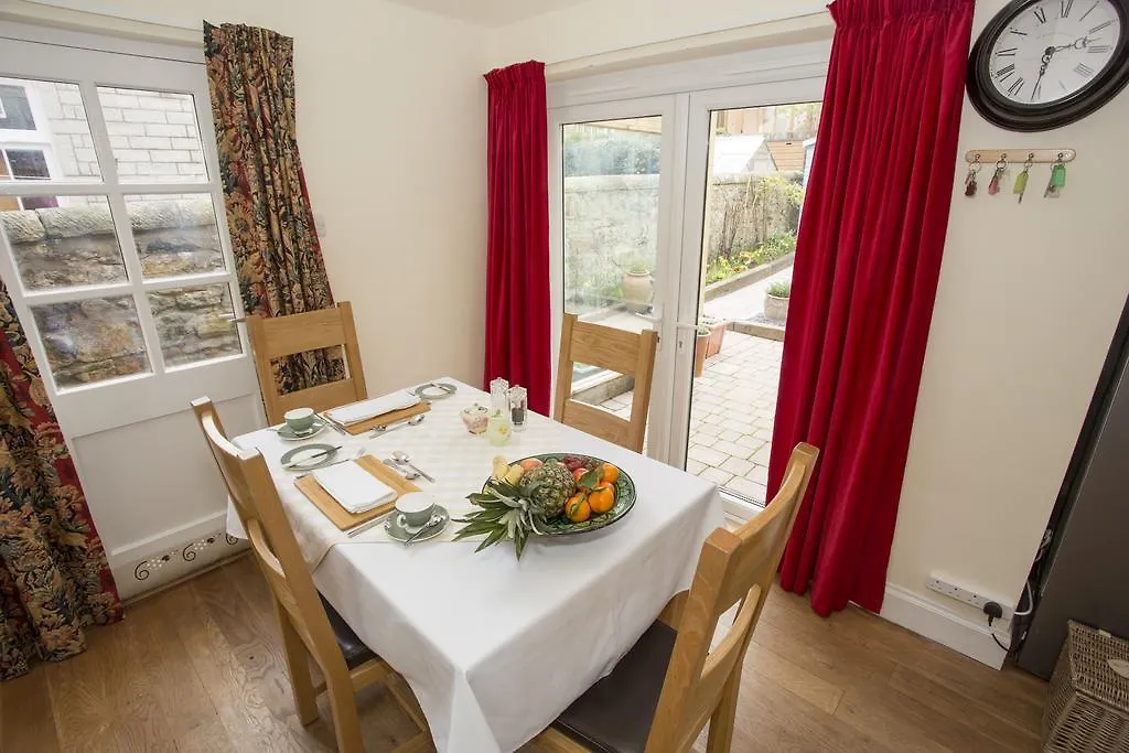 Doris Crook B&B Edinburgh