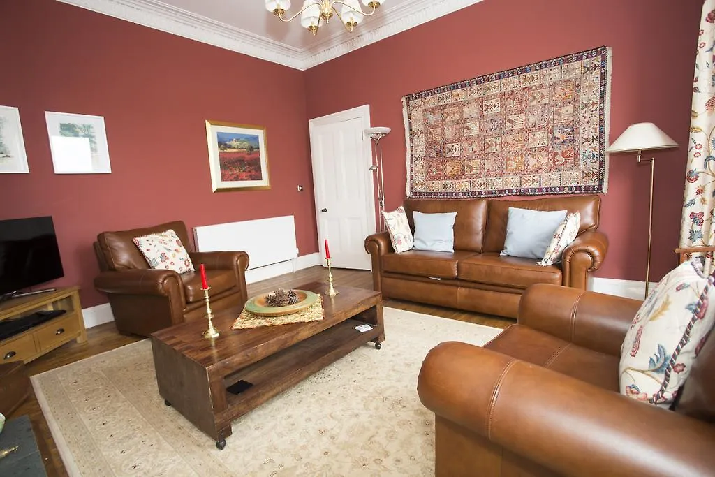 Doris Crook B&B Edinburgh Bed & Breakfast