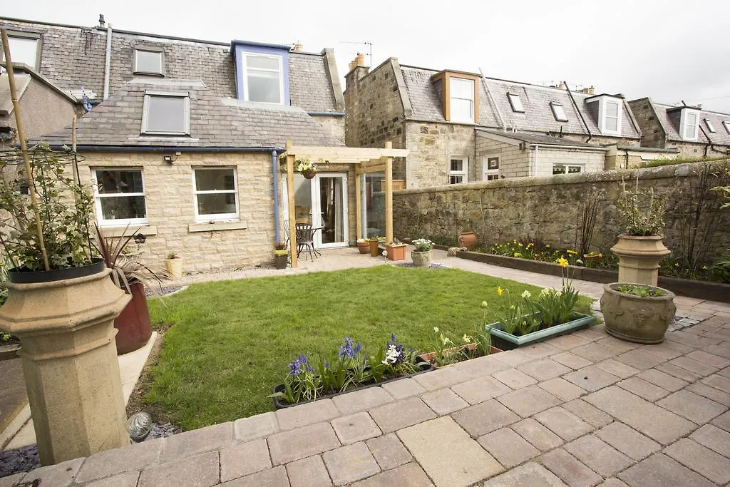 Doris Crook B&B Edinburgh