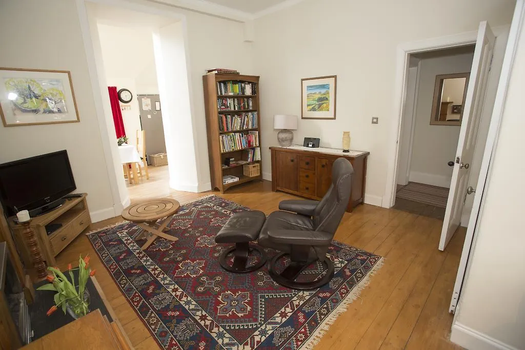 Bed & Breakfast Doris Crook B&B Edinburgh